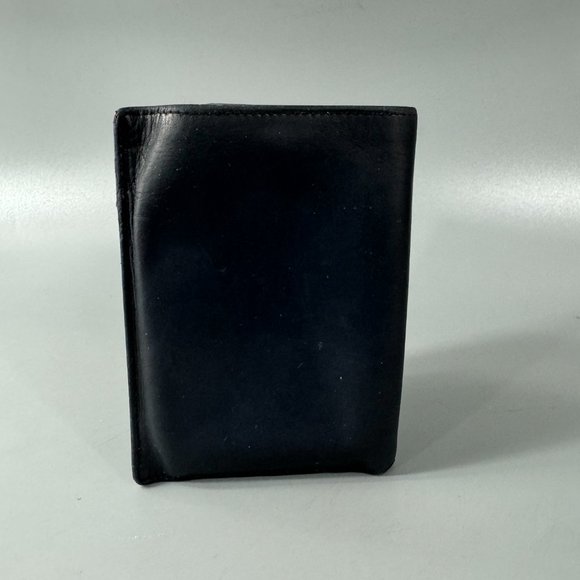 Authentic Vintage Gucci Dark Blue Soft Leather Bi-fold Wallet - Picture 7 of 16